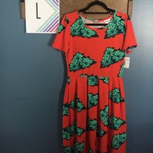 NWT LuLaRoe L Amelia Dress